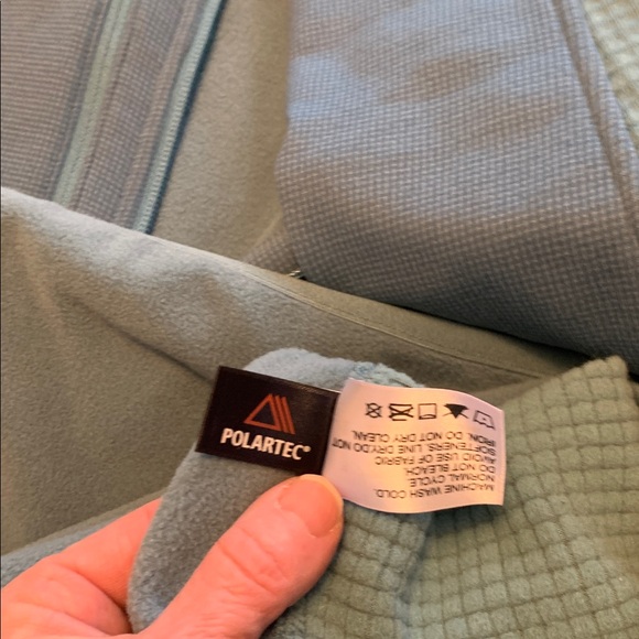 Orvis PRO Womens 1/2 zip Polartec fleece Size M
EUC like new - Picture 4 of 10